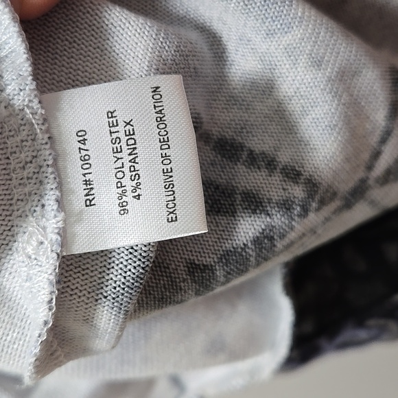 The Pyramid Collection top - Picture 4 of 4